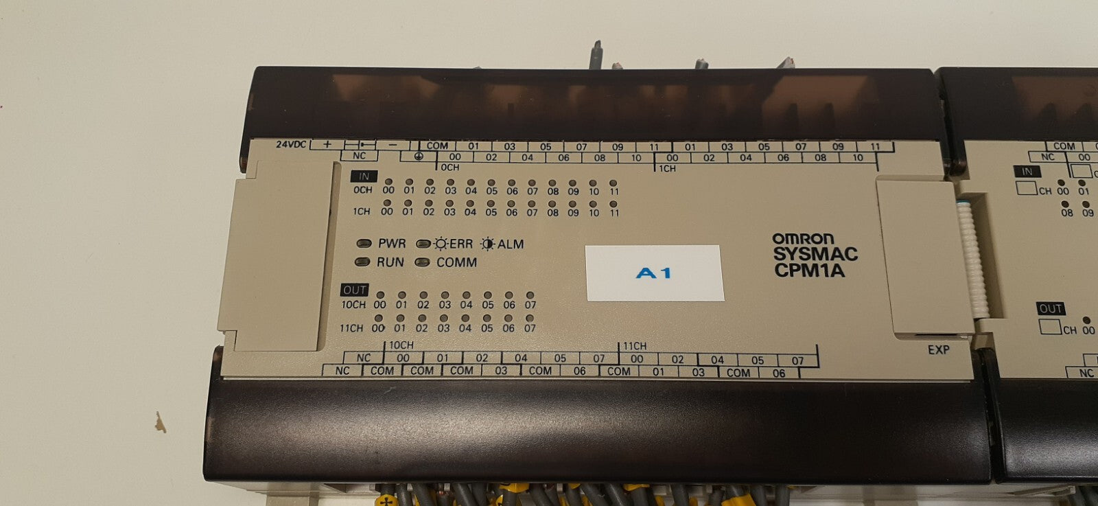 OMRON PLC SYSMAC CPM1A AND EXPANSION MODULE 20EDR ( (A1)