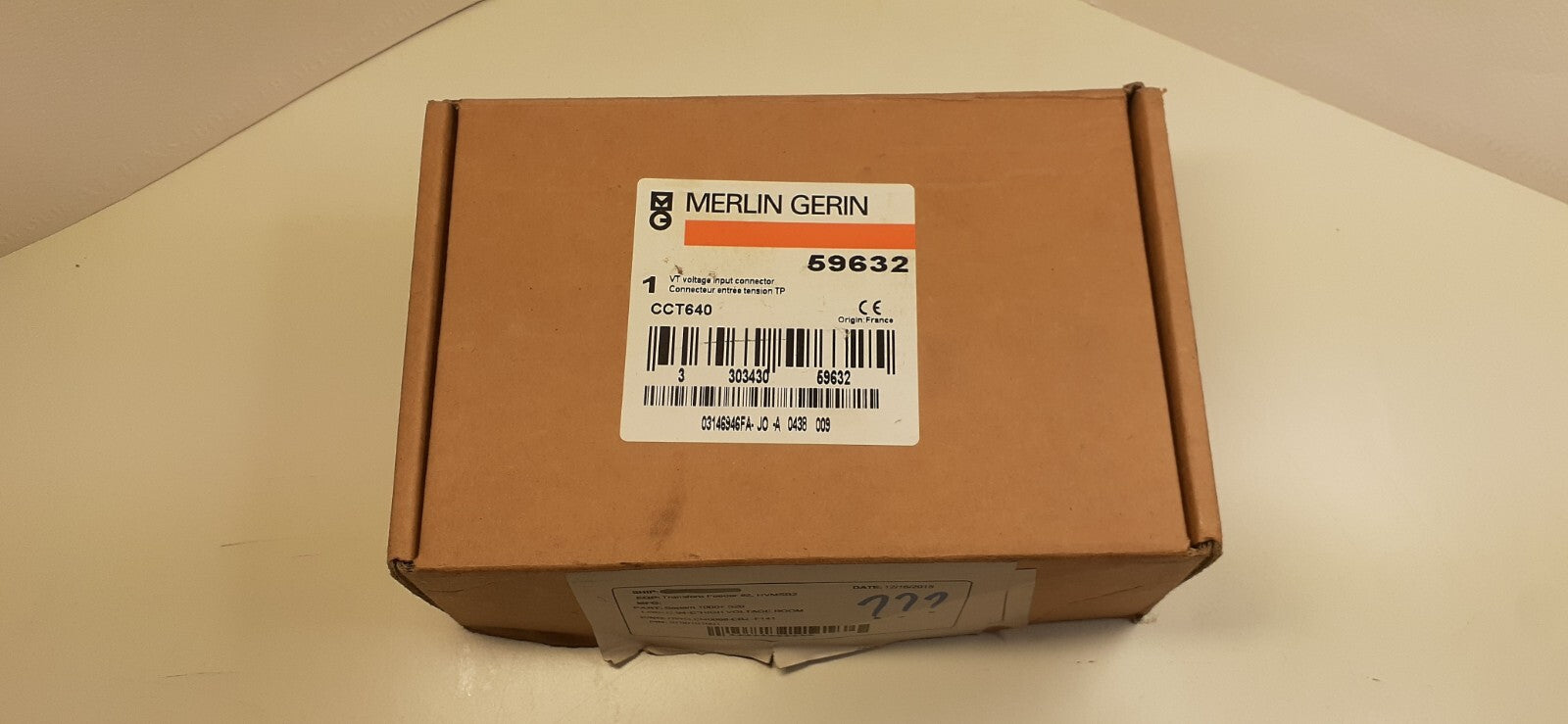 MERLIN GERIN SCHNEİDER ELECTRİC CCT640 VT VOLTAGE CONNECTOR 59632 (NEW)