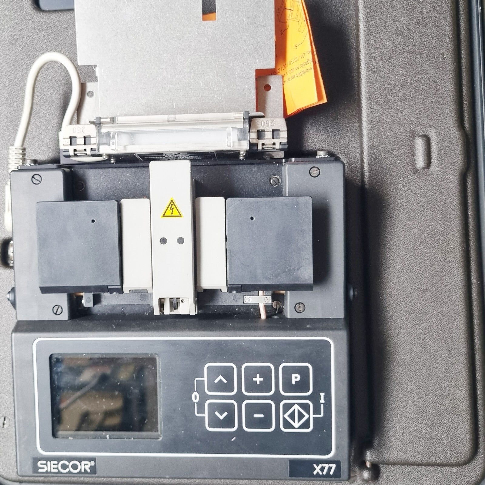 SIECOR X77 Fusion Splicer w/shown accessories