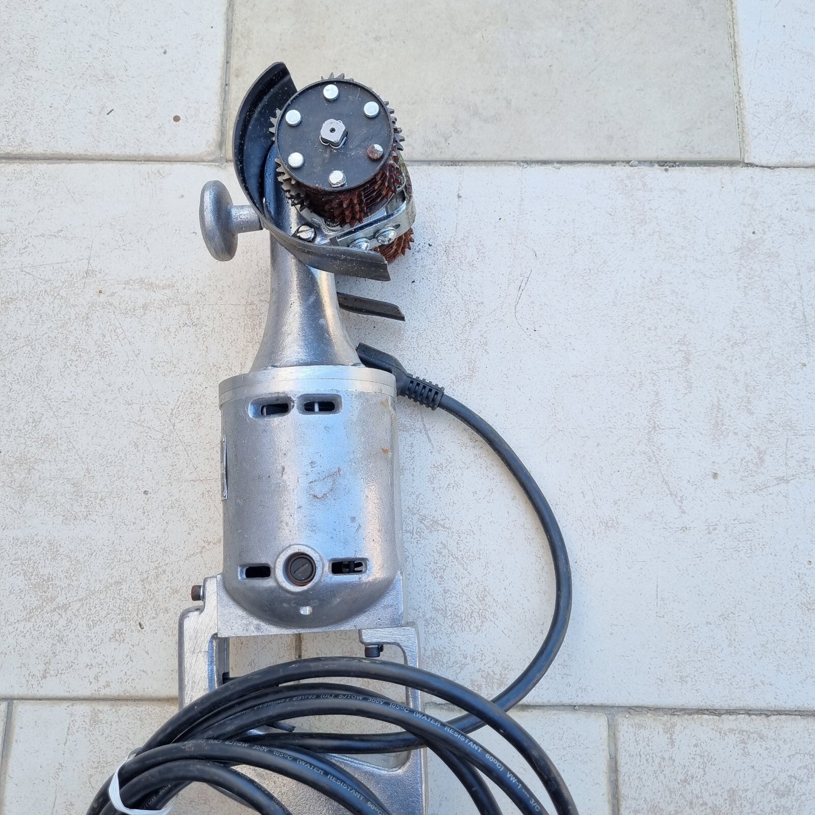 Aurand - K7-1 115V Electric 5" Surface Scaler