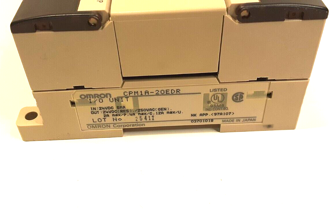 OMRON PLC SYSMAC CPM1A AND EXPANSION MODULE 20EDR (A2)