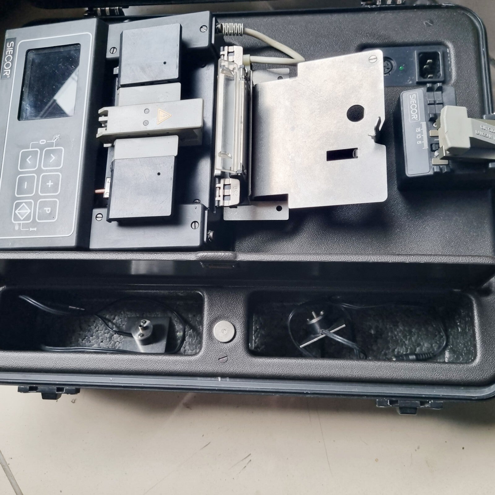 SIECOR X77 Fusion Splicer w/shown accessories-2