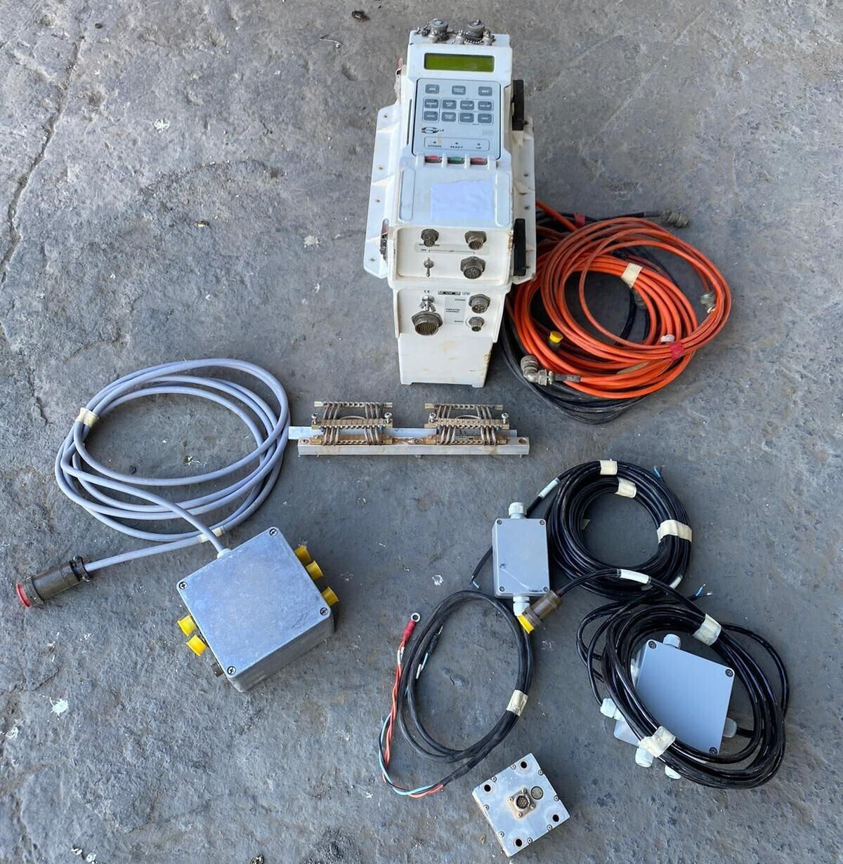 SERCEL VIBRATION METER VE432 DPG  AND DSD WITH ACCESSORIES