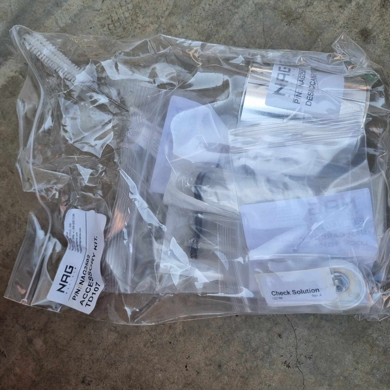 NAG MARINE TD-107C 15PPM OIL CONTENT MONITOR W/SHOWN ACCESORIES AND NO CHEMICALS