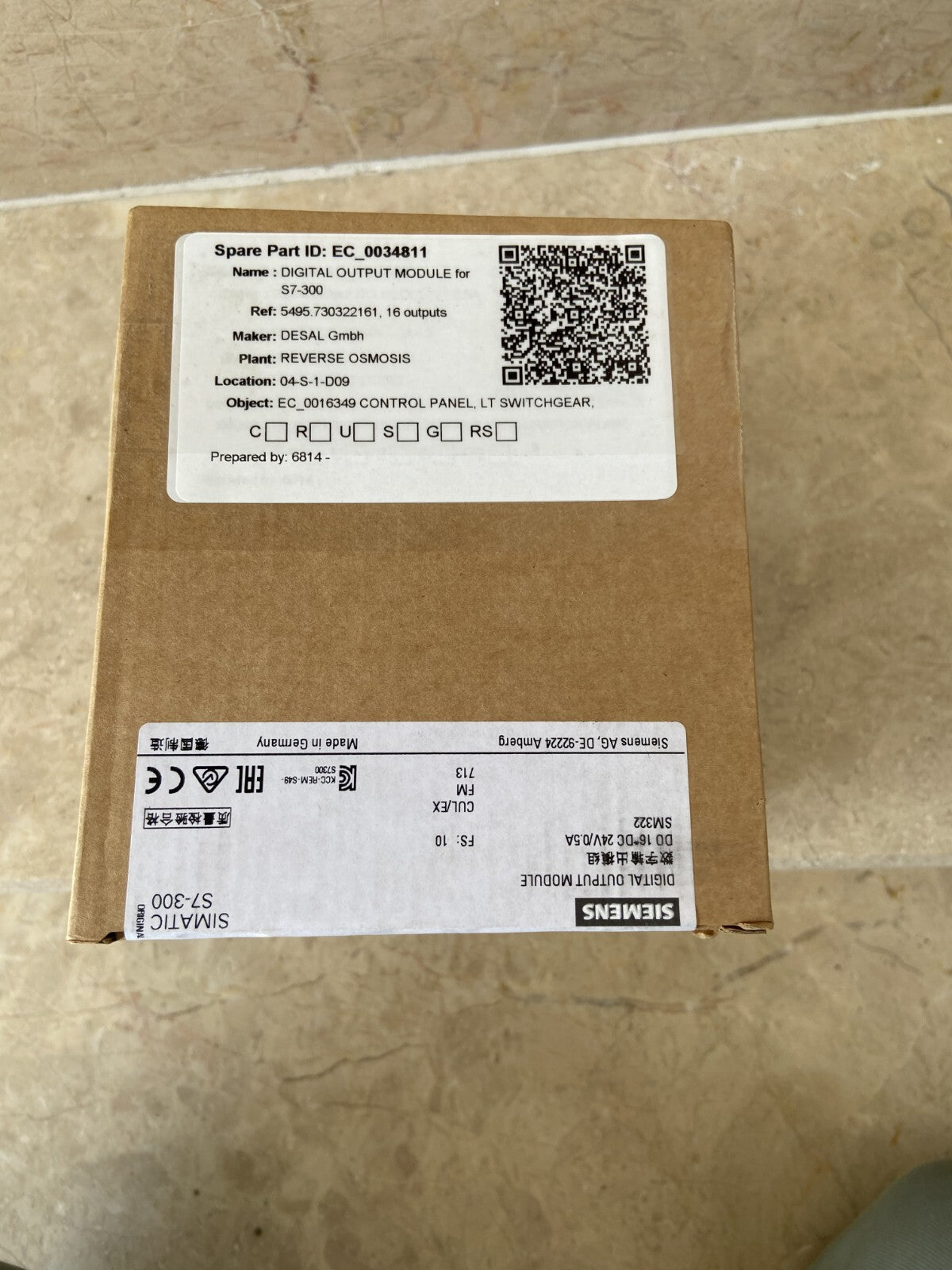 SIEMENS SEALED 2x 6ES7 322-1BH01-0AA0 1x 6ES7 322-1BL00-0AA0 Modules