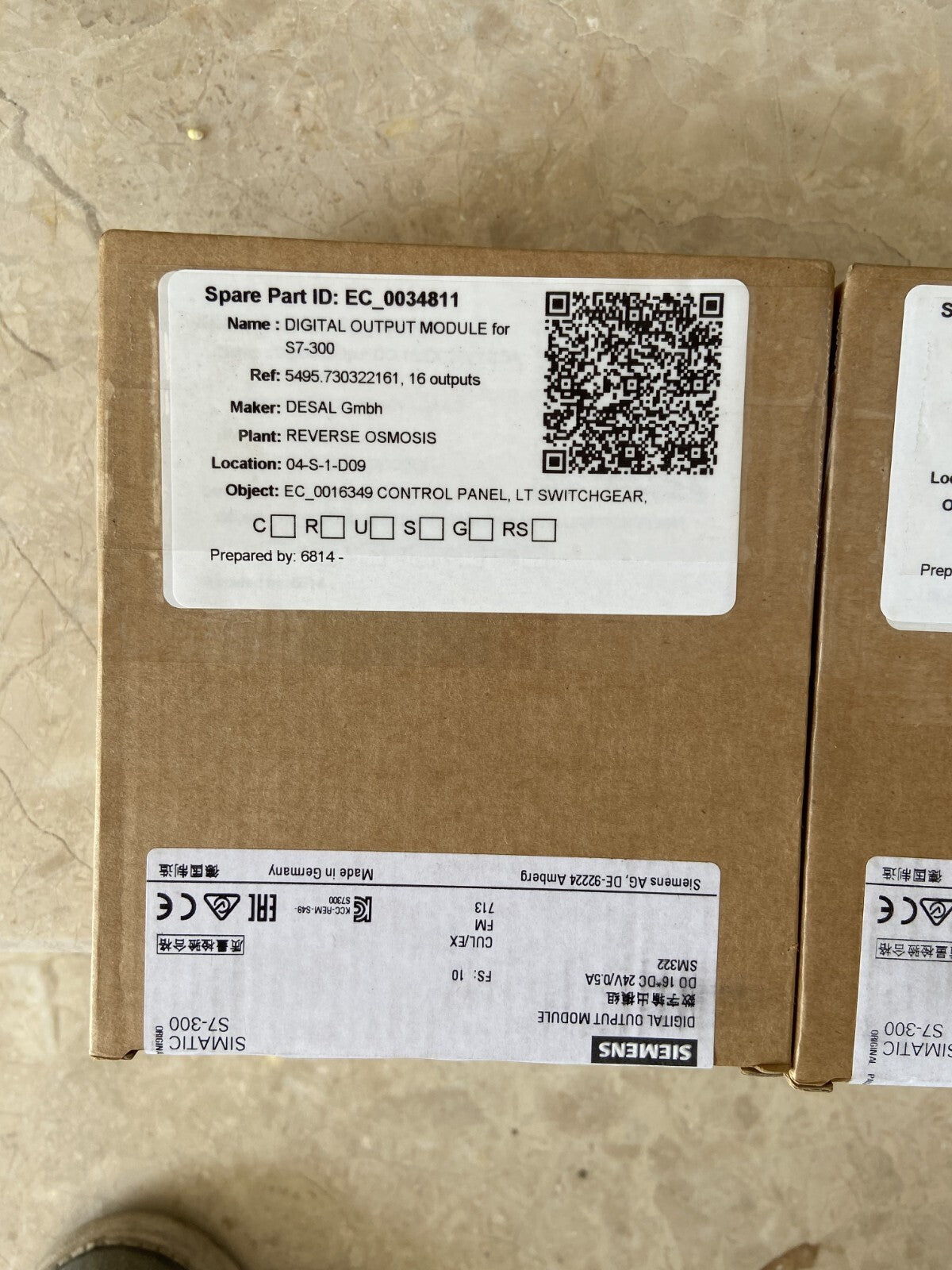 SIEMENS SEALED 2x 6ES7 322-1BH01-0AA0 1x 6ES7 322-1BL00-0AA0 Modules