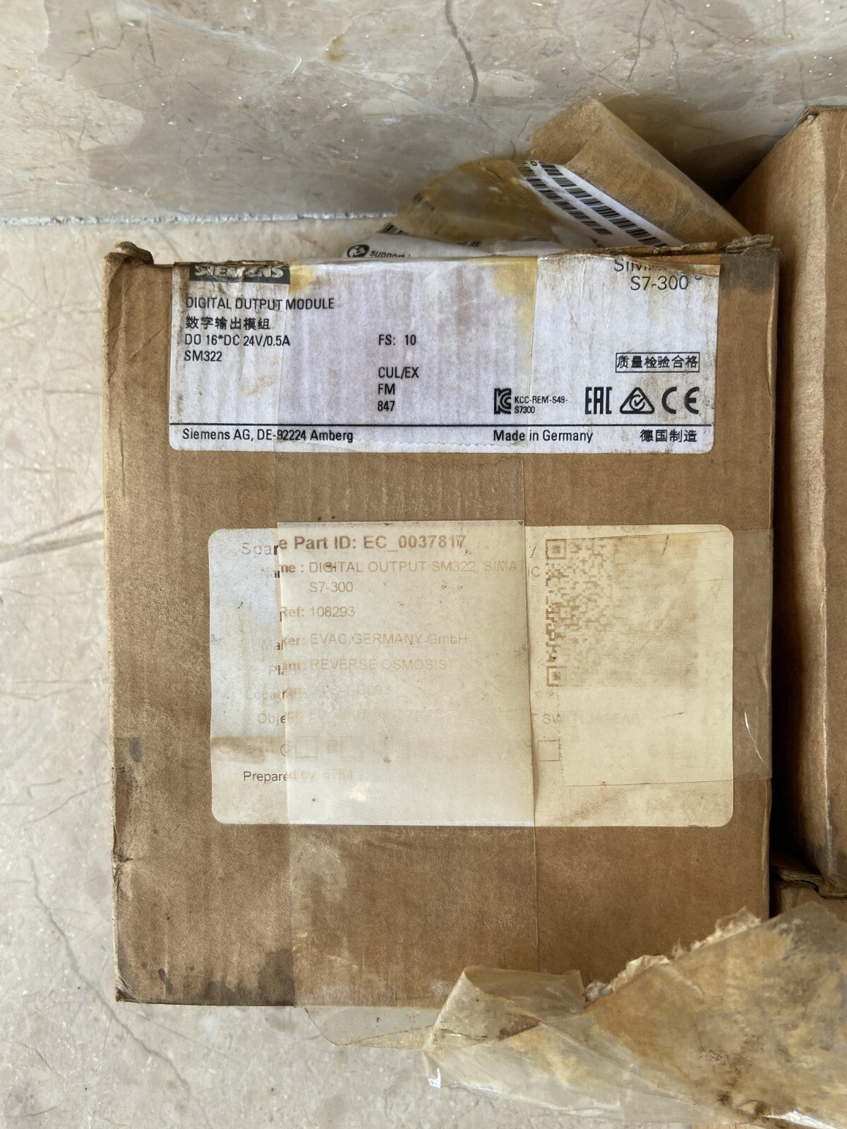 SIEMENS 3x 6ES7 322-1BH01-0AA0,  2x 6ES7 321-1BH02-0AA0, 1x 6ES7 331-7KF02-0AB0